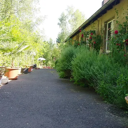 Haus Im Gruenen - Huerth *