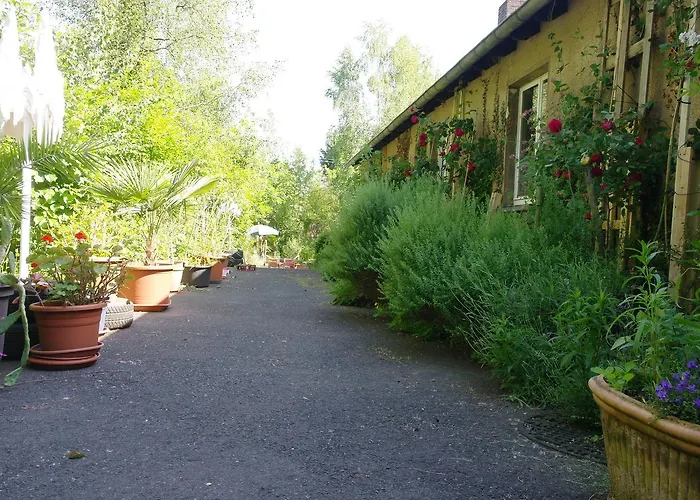 Haus Im Gruenen - Huerth *